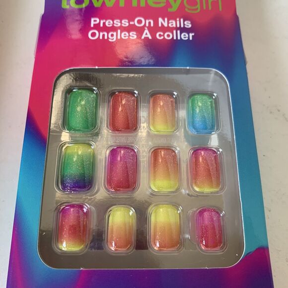 Press On Nails Glow in the Dark Rainbow 2 Boxes Child Size Ages 6+ Townley Girl - Picture 3 of 4